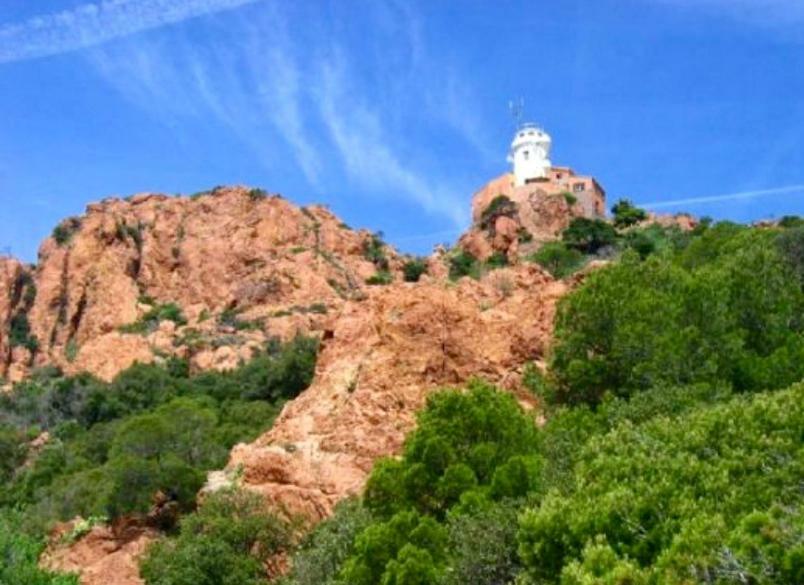 le petit sémaphore Saint-Raphaël Extérieur photo